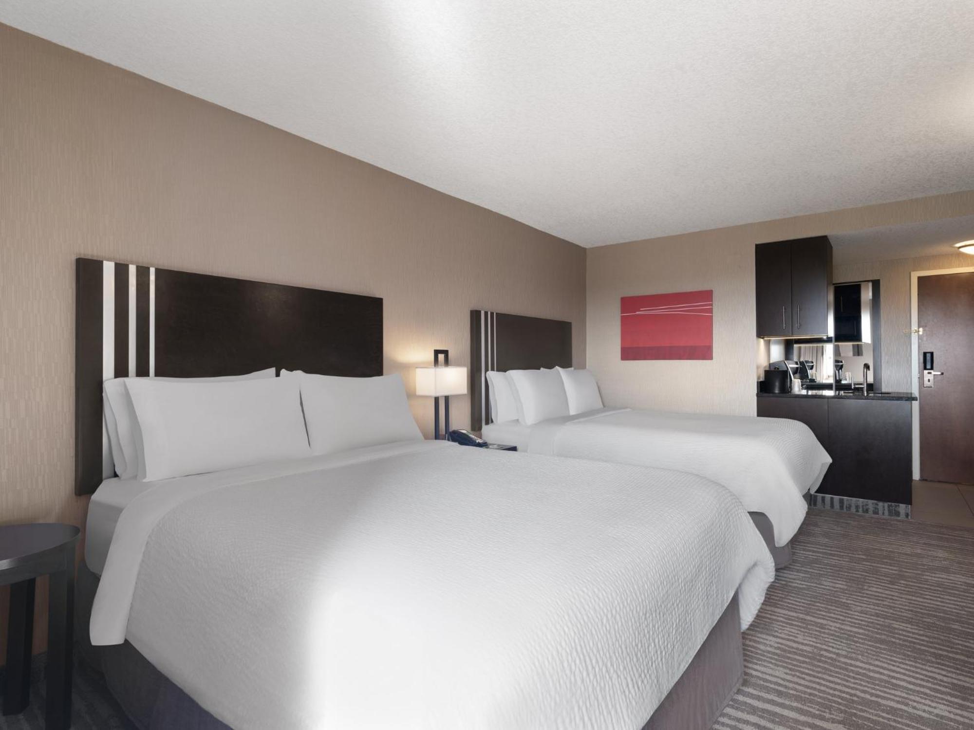 Holiday Inn Calgary Airport By Ihg Exterior foto