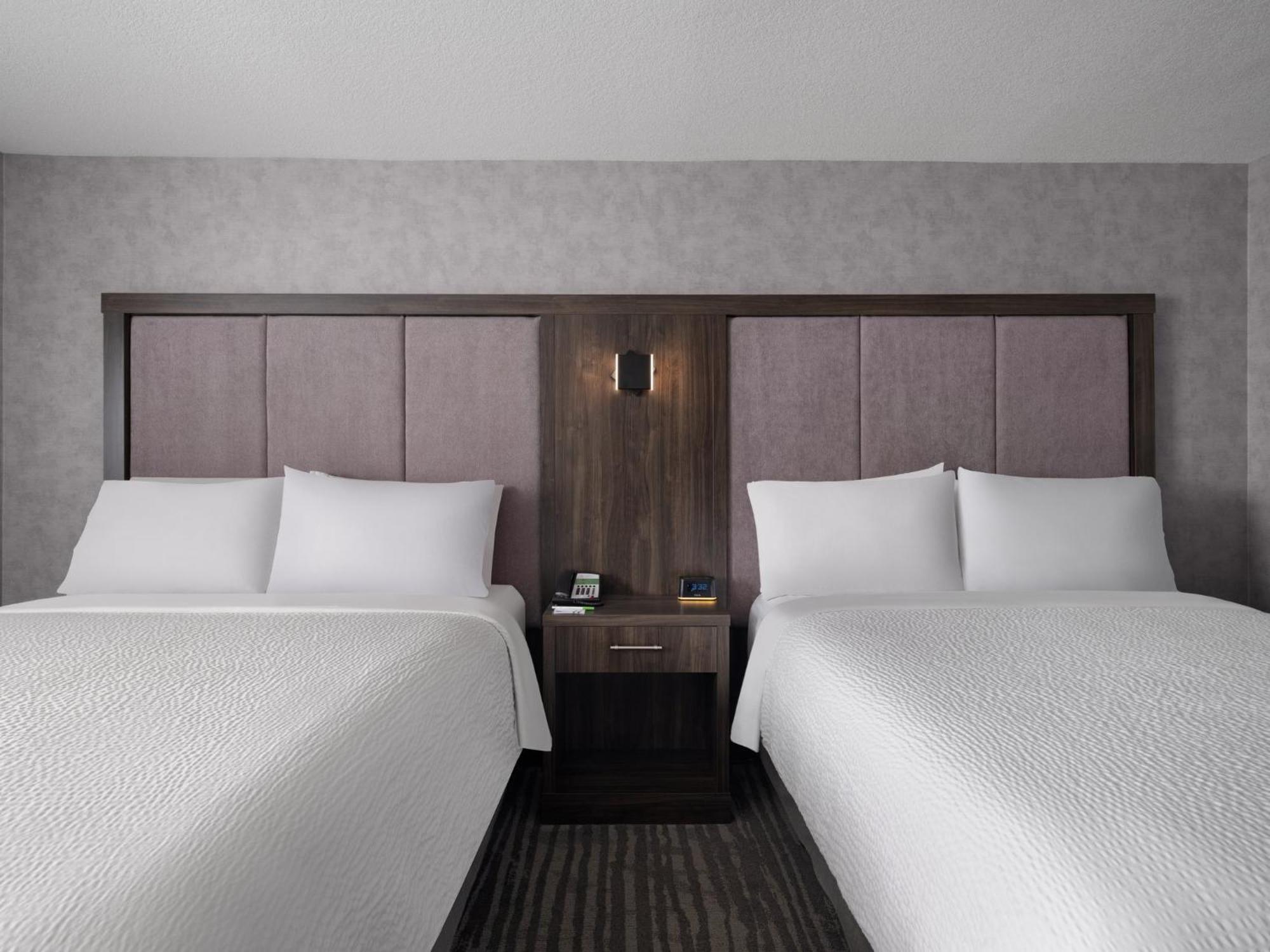 Holiday Inn Calgary Airport By Ihg Exterior foto